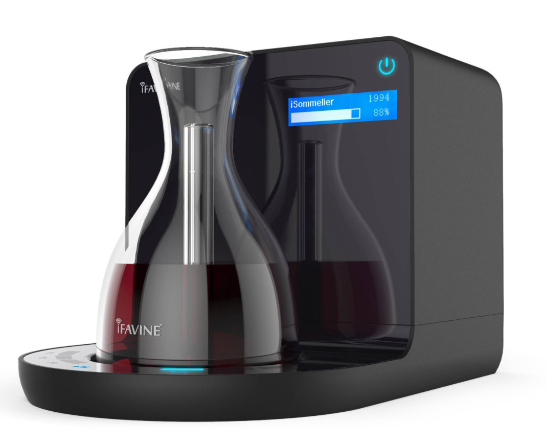 Carafe à décanter intelligente iFavine iSommelier pour adoucir les tanins