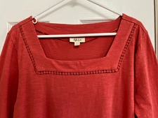 Ladies Style & Co Cranberry Spice Square Neck Top Size Large