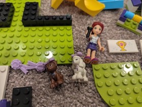 Lego Friends 41300 puppies Mia from puppy championship (no box/no instructions)