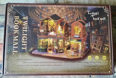 DIY Miniature House, Twilight Book Mall, Book Nook mit LED Licht Neu Ungeöffnet
