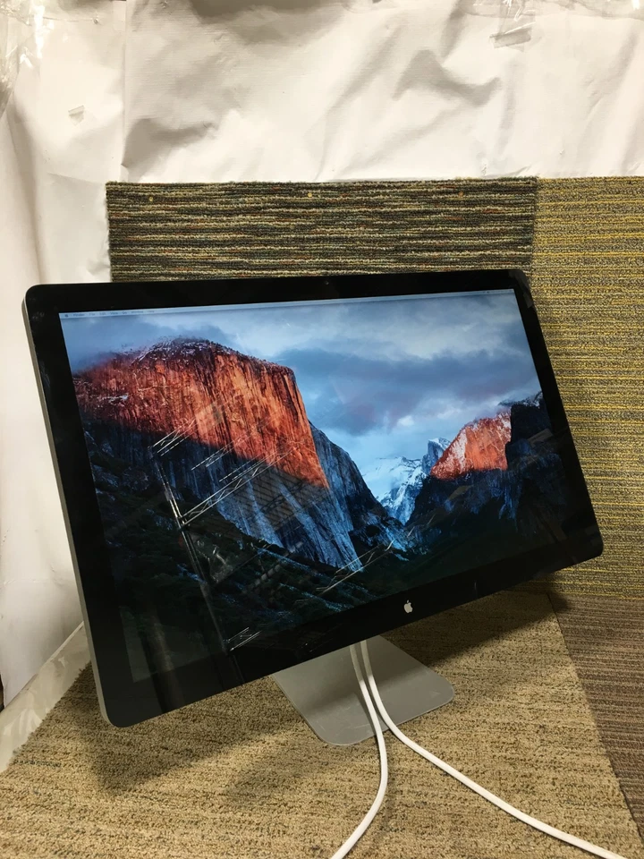 Apple Cinema Display A1316 27" LED Backlit 2560x1440 - Image 2 of 4