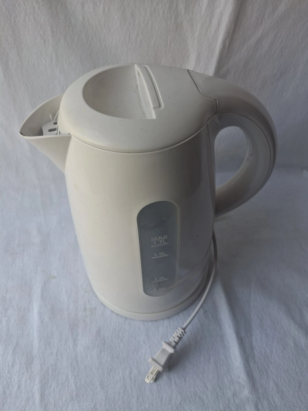 Mainstay Electric Kettle 1.7 Lt 5 Cups White