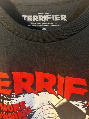 Camiseta Terrifier 2024 Negra Con Gráfico Art the Clown Talla XL Halloween Rara... - Imagen 6 de 11