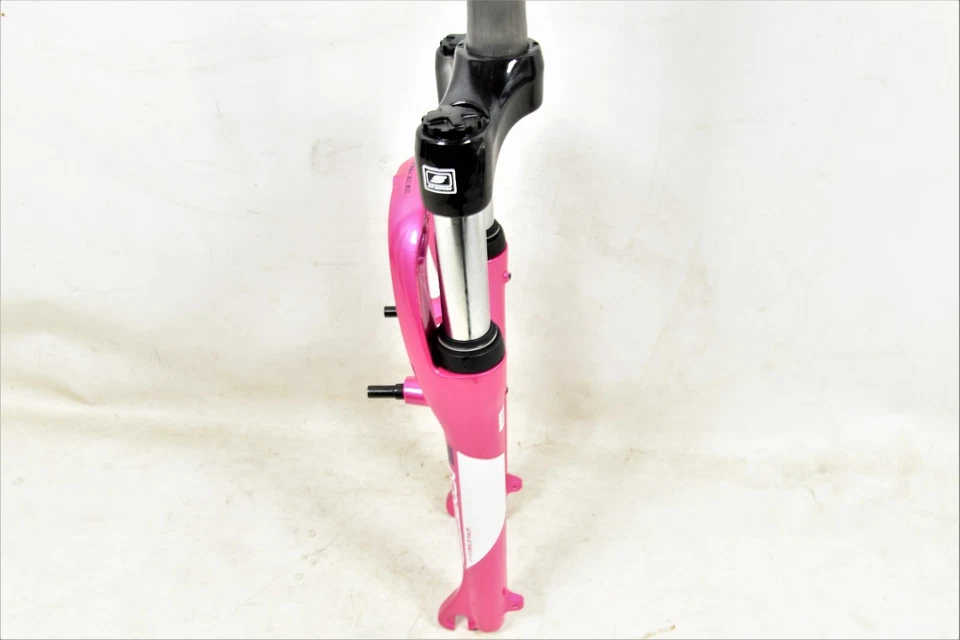 24" Suntour M3010 Bike Suspension Fork 1 1/8” 255mm Threadless Steerer V Brake - Image 2 of 4