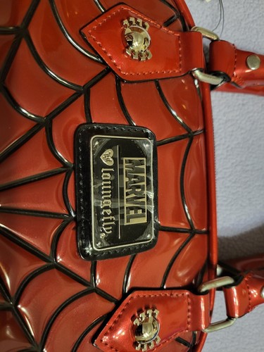 Loungefly The Amazing Spider-Man Vinyl Dome Purse - Picture 3 of 6