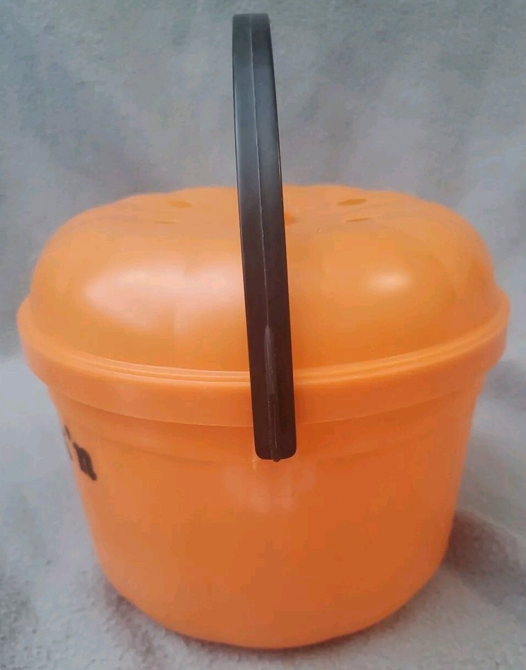 1986 Vintage McDonalds McPunk'n Halloween Happy Meal Pumpkin Bucket