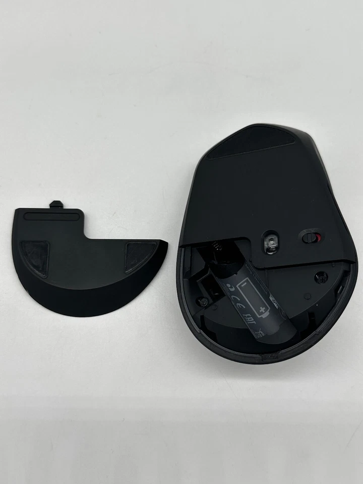 Logitech M720 Wireless & Bluetooth Mouse - Black (No USB) - Image 3 of 4