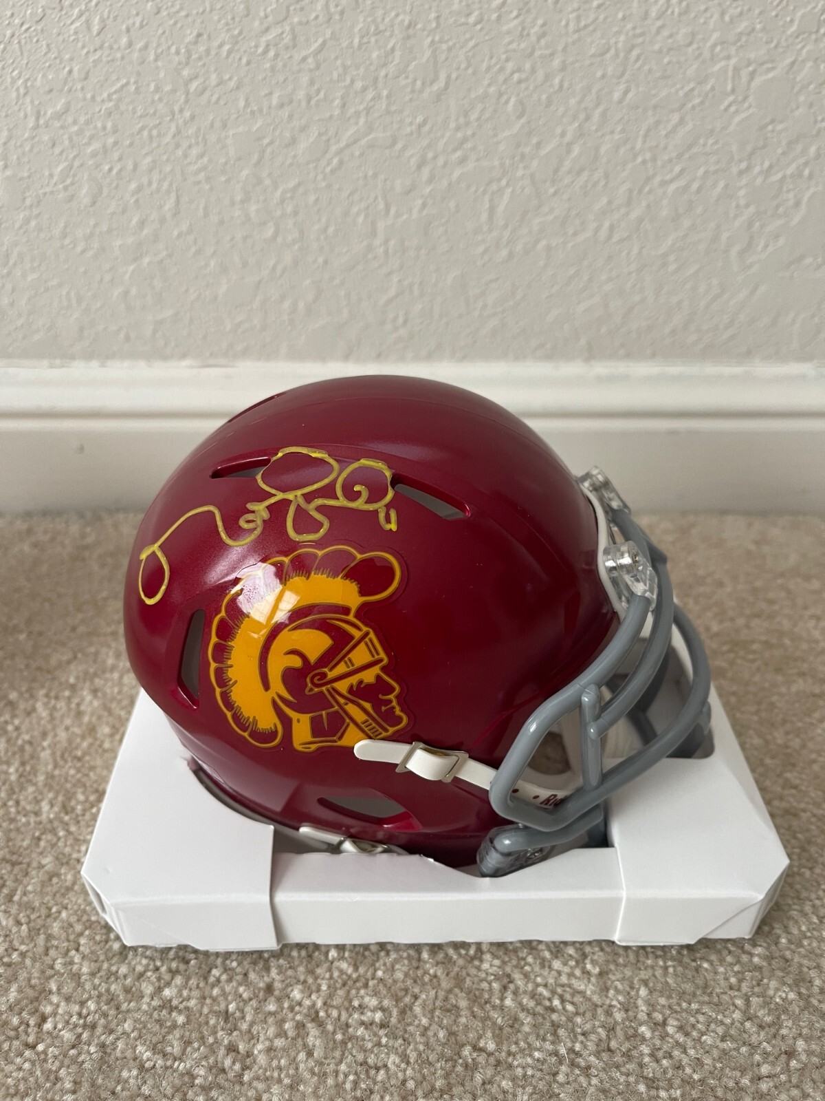 Matt Leinart Autographed Signed USC Trojans Mini Helmet With Beckett Witness COA 1 