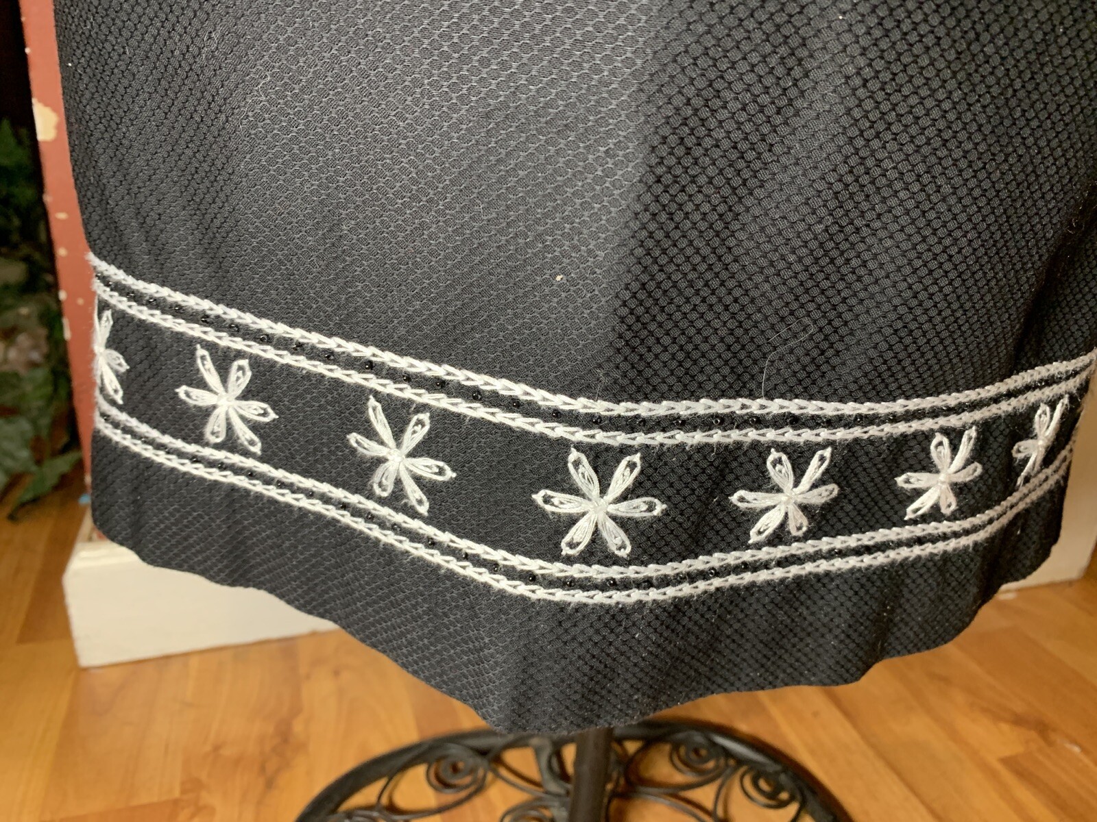 Picture 2 of 6