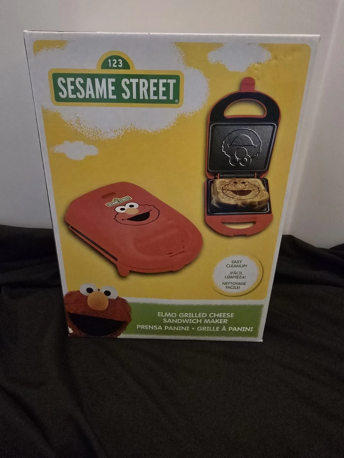 Uncanny Brands Sesame Street Elmo Single Sandwich Maker
Opens in a new window or tab