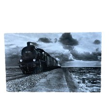 Postkarte AK Hindenburgdamm Sylt Eisenbahn Dampflok Zug Ungelaufen