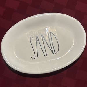 Magenta SAND Oval Ceramic Tray, White/Black Glossy, Microwave & Dishwasher Safe