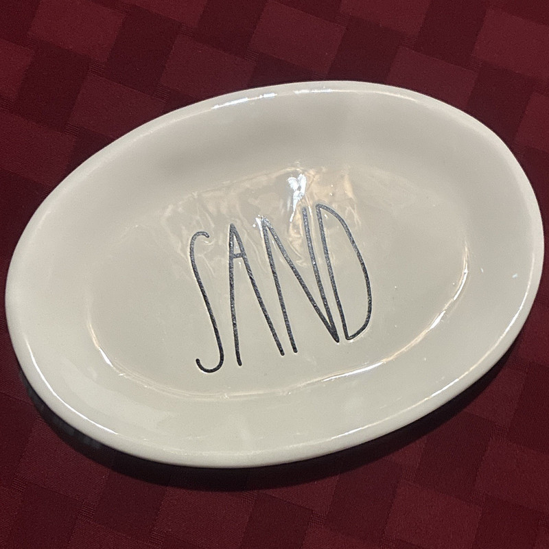 Magenta SAND Oval Ceramic Tray, White/Black Glossy, Microwave & Dishwasher Safe