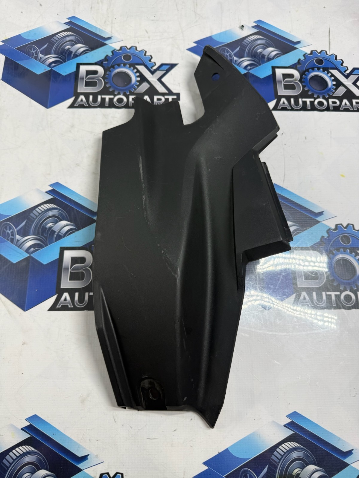 2022-2026 KIA EV6 FRONT LEFT UPPER FENDER APRON LEDGE COVER 84159-CV000 OEM