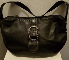 borsa Emporio Armani in pelle morbidissima di colore nero misura cm 35 x 28
