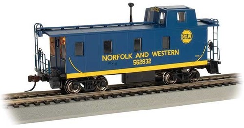 Bachmann 14003 Slanted Offset-Cupola Caboose "Norfolk and Western" #562832 | Zustand: Neu