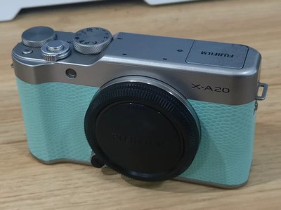 Fujifilm X-A20 16.3MP Flip Screen Mirrorless Digital Camera Body -US Stock