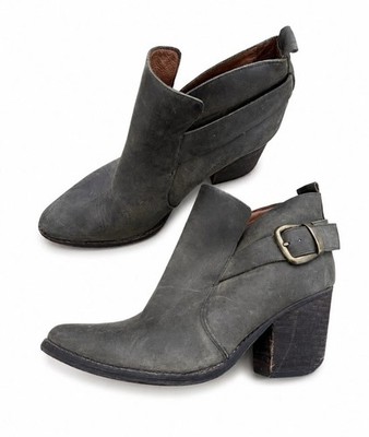 Jeffrey Campbell Ibiza JONAS Belted Harness Ankle Boots Sz 9 Gray Leather