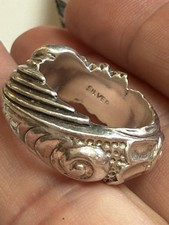 Stunning Heavy Silver Band Ring Shell Design Chunky Silver Modernist Ring Q.5