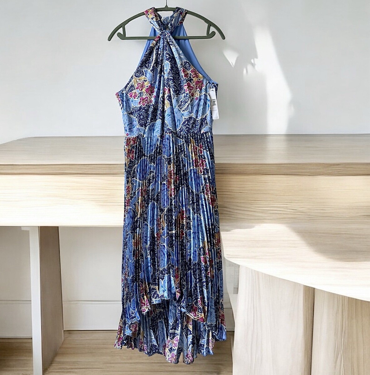 MAGGY LONDON Blue Floral Halter Neck Pleated Dress Sz 10 Wedding Party  Cocktail