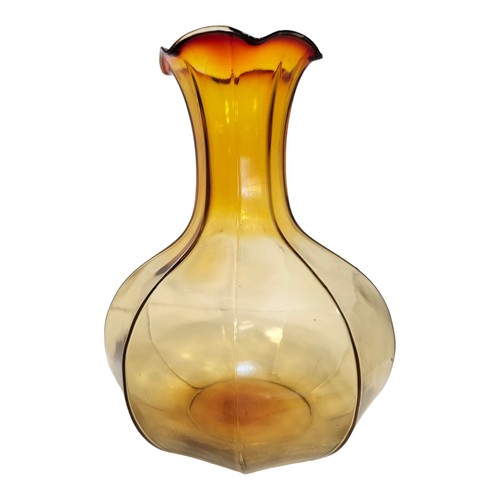 Vintage Tiara Glass Amberina 8" Vase 1970s Ombre Pitcher Cadmium UV Glows - Picture 4 of 11