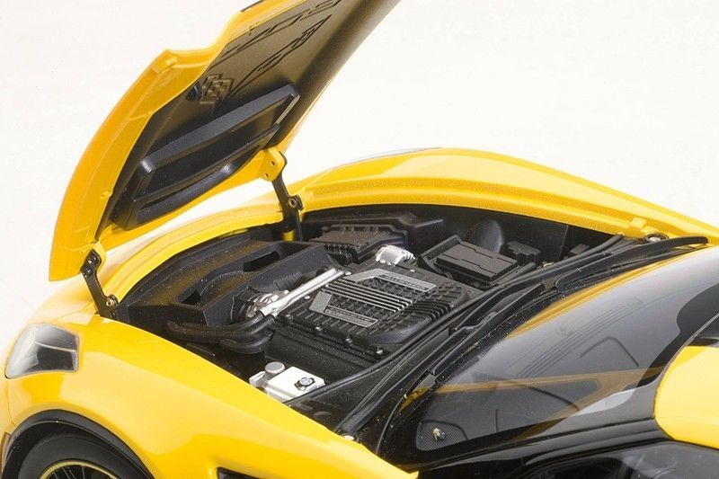 Autoart 2016 CHEVROLET CORVETTE RACING EDITION YELLOW C7-R Z06 1
