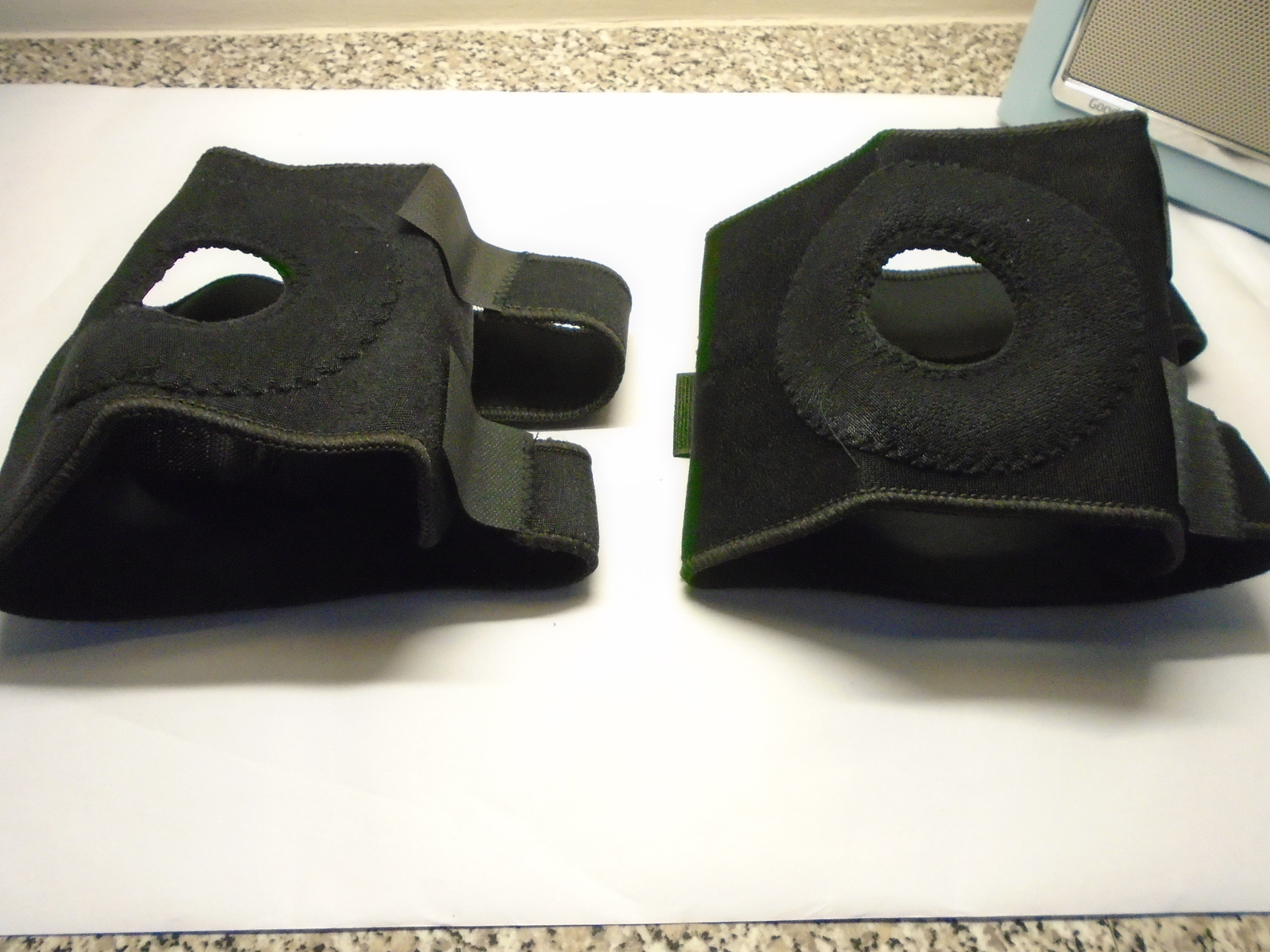 NEW 2 KNEE BRACE SUPPORTS ~ BLACK NEOPRENE MATERIAL~ PACK OF 2