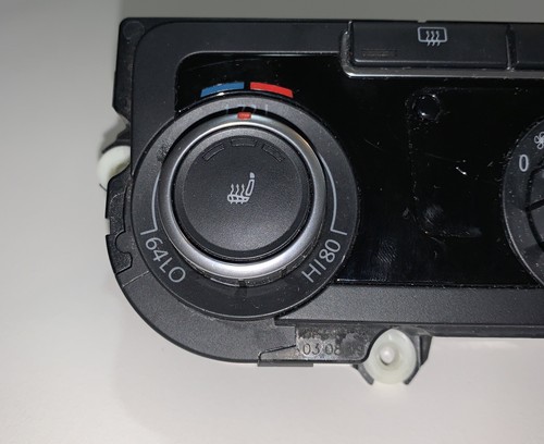 2009-2011 Volkswagen Jetta Golf GTI Climate Temperature A/C Heater Control - Picture 3 of 7