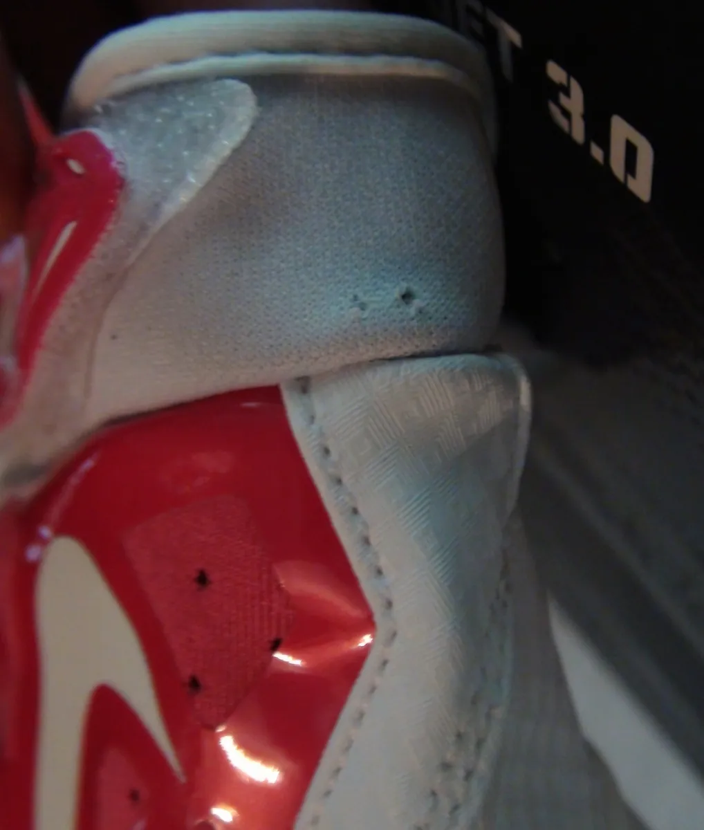 Nike Vapor Jet 3.0 Football Gloves Pink White Size S