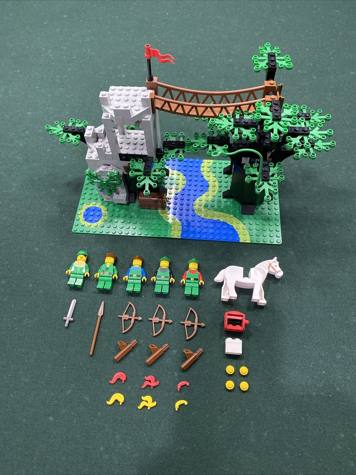 Skat ting Intermediate Lego Castle System Forestmen Crossing Set 6071 No Box No Manual Set Is  Complete! | eBay