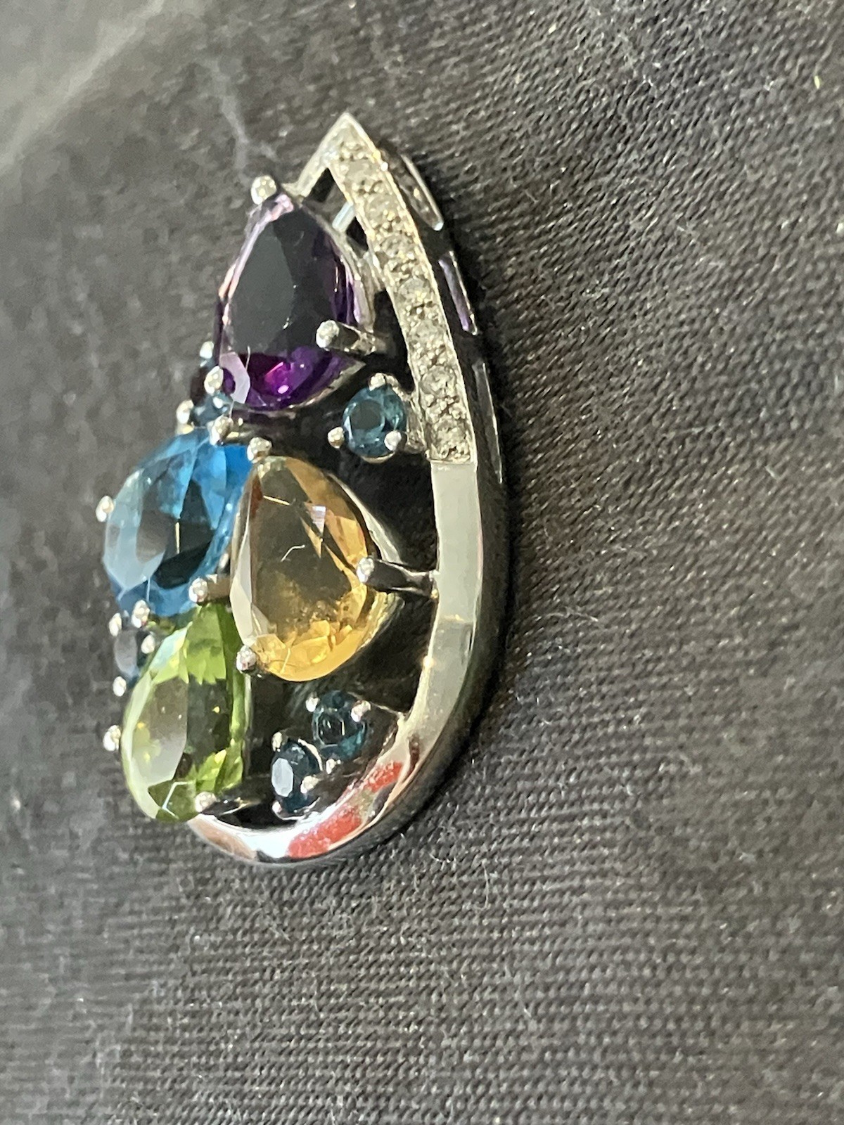 Picture 3 of 10
