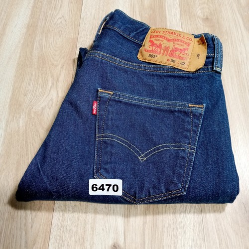 Jeans Levis 501 uomo 30x32 blu bottoni dritti fly denim lavaggio scuro americano - Foto 8 di 16