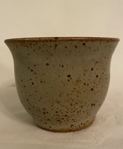 Studio Art Pottery Speckled Planter Hand Thrown Signed Cachepot Textured Vase - Picture 1 of 15