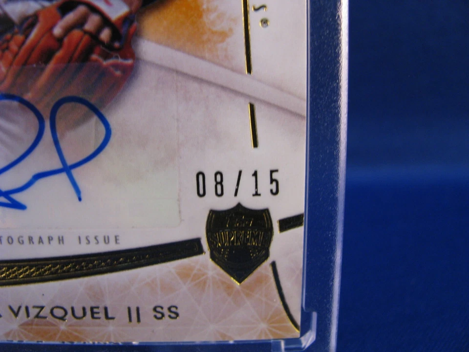 2014 Topps Supreme "OMAR VIZQUEL" Certified Auto Issue Card ~ SN #08/15 !! - Image 2 of 3