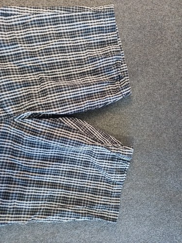 Pantalones cortos DKNY para hombre negros blancos a cuadros de las Bermudas frente plano talla 32 - Imagen 7 de 8