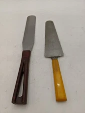 Vintage 2 Piece Stainless Steel Cake Pie Sever Bakelite Handle Kitchenware