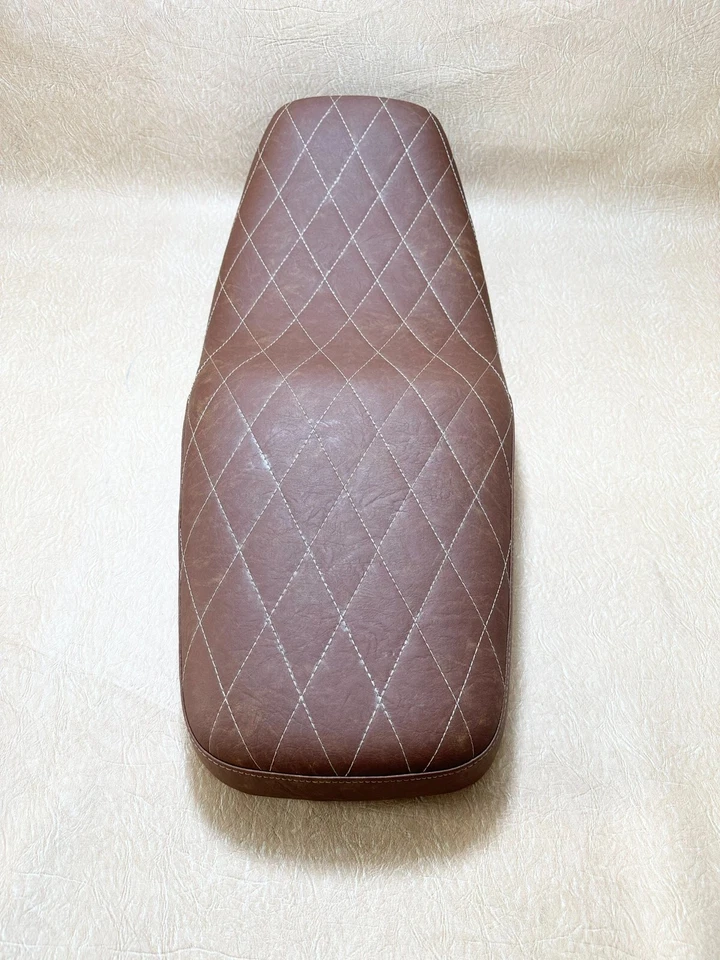 1980-1983 Honda CB750C Custom Seat Low Profile Dual Passenger Cafe Racer Brown. - Image 3 of 4