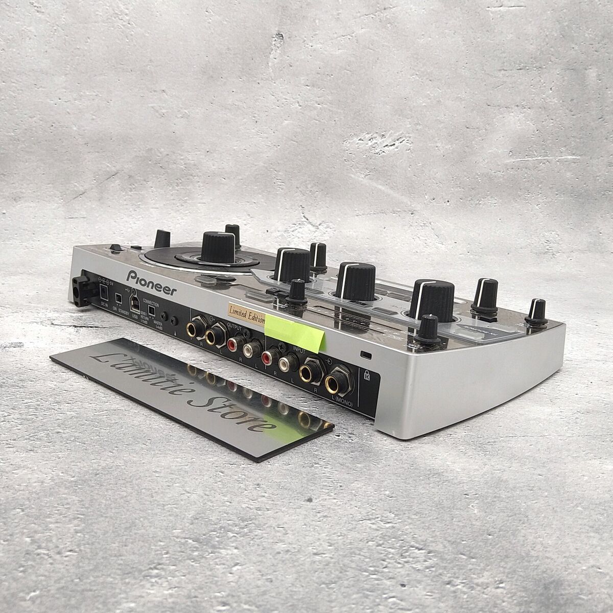 Pioneer RMX-1000-M Limited Mirror Platinum DJ Remix Station Pioneer RMX-1000-M Limited Mirror Platinum DJ Remix Station