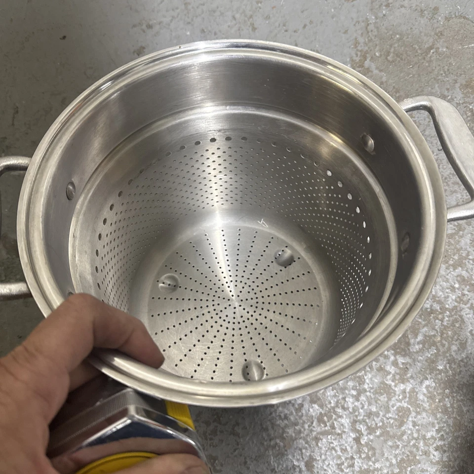 All Clad Pasta Strainer Insert Colander Stainless Steel 8”H X 9.5”W or diameter - Image 2 of 4