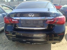 Pare-choc arrière Infiniti Q70