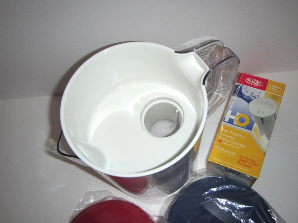Jarra de filtro de agua Dupont de 8 tazas con tapas y filtro extra coloridos Foto 2 de 4