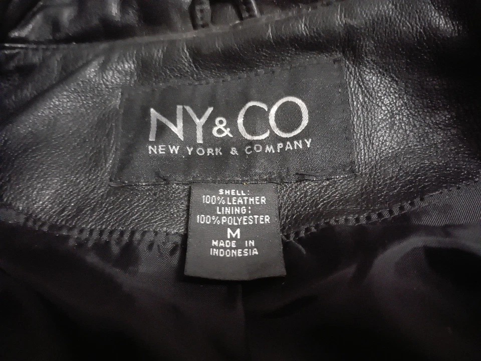 Jaqueta feminina New York Company couro preto colarinho suporte tamanho M - Imagem 4 de 4