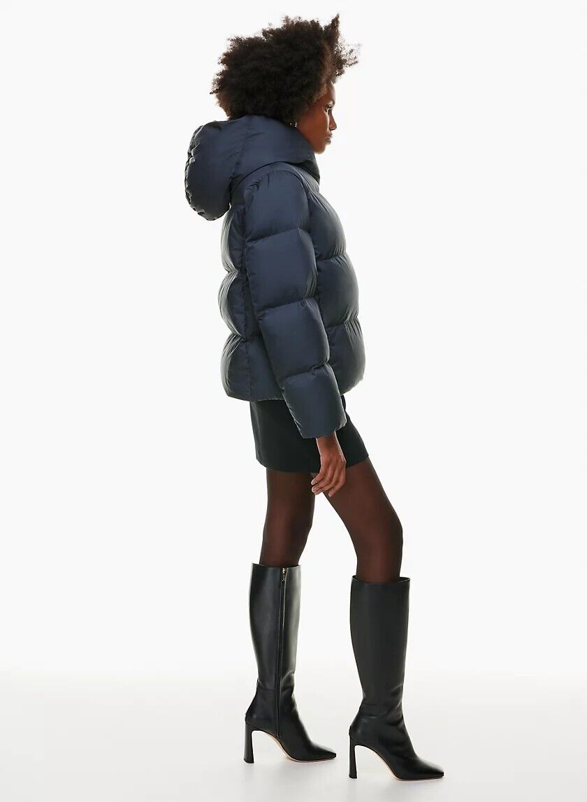 NWT Aritzia Duvet Puffer Short Coat Water Repellent Down NWT Aritzia Duvet Puffer Short Coat Water Repellent Down