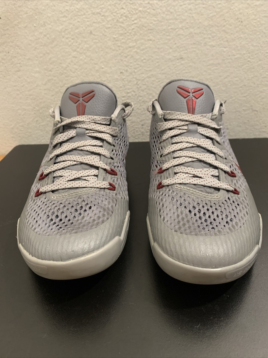 Nike Kobe 11 バスケットボールシューズ グレー/レッド Nike Kobe 11 XI Low 836183-006 Lower Merion Aces Grey Mens