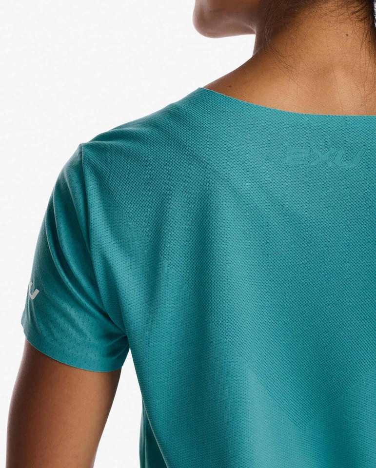 Nueva camiseta técnica de velocidad ligera 2XU para mujer - X-Small XS, PRC/WRF WR6617a camiseta para correr Foto 3 de 4