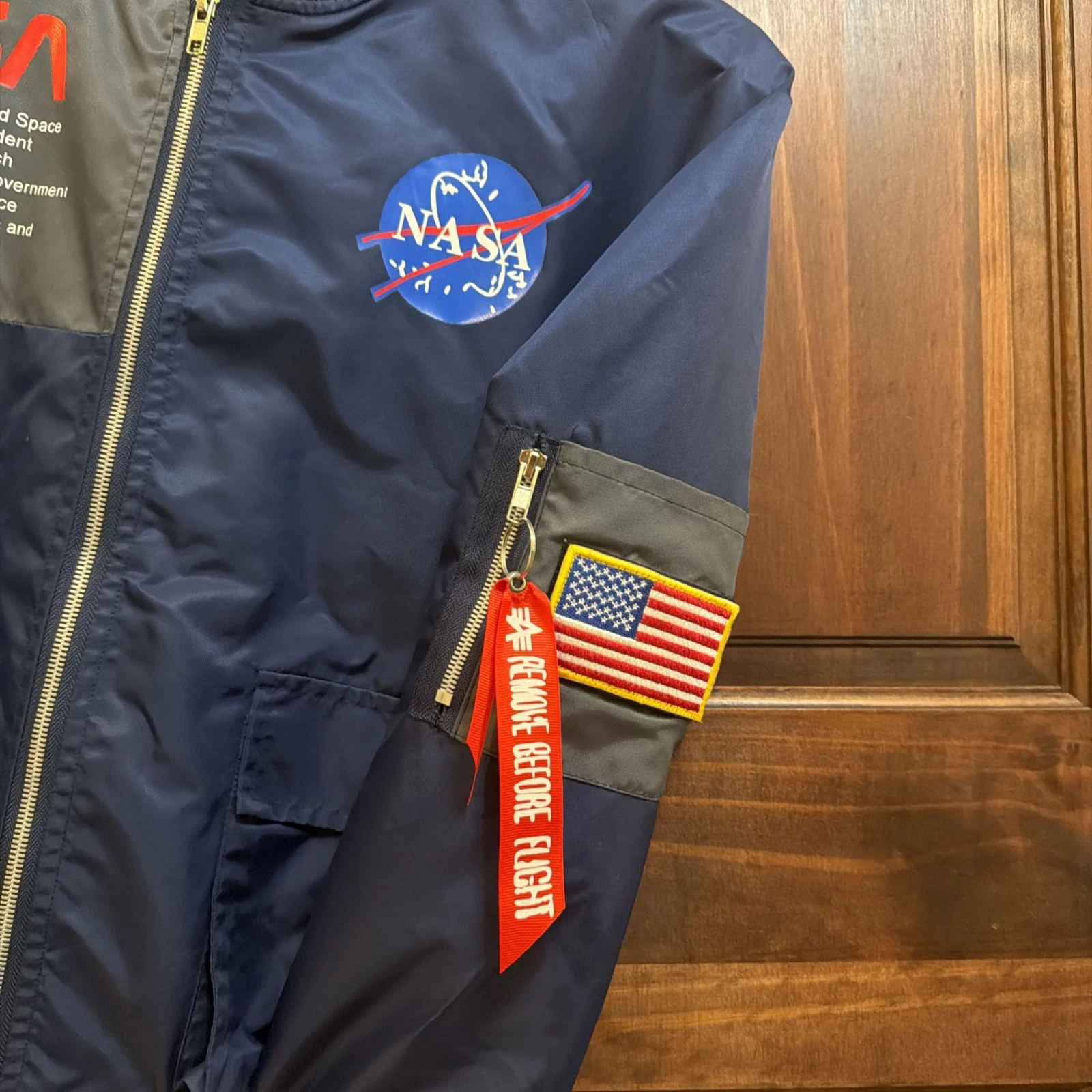 ASSTSERIES NASA Bomber Jacket Black Flight Jacket Space Logo Mens Medium Costume - product detail image 5