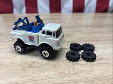 SCHAPER STOMPER 4x4 FORD AAA WRECKER TOW TRUCK GEN 1 W/ EXTRA Foam Tires