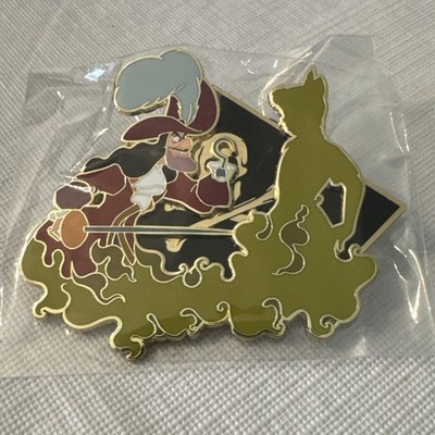 CAPTAIN HOOK Pin Disneyland Paris LE 151/700 Villain W/ Hero Silhouette Pin