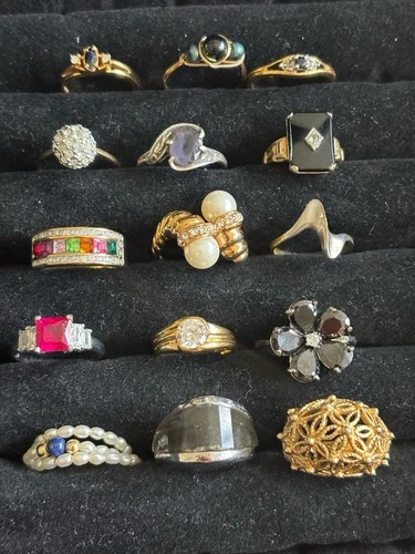 Mixed Ring Lot Vintage to Modern Costume Jewelry Variety Stones Metals 15 Pieces