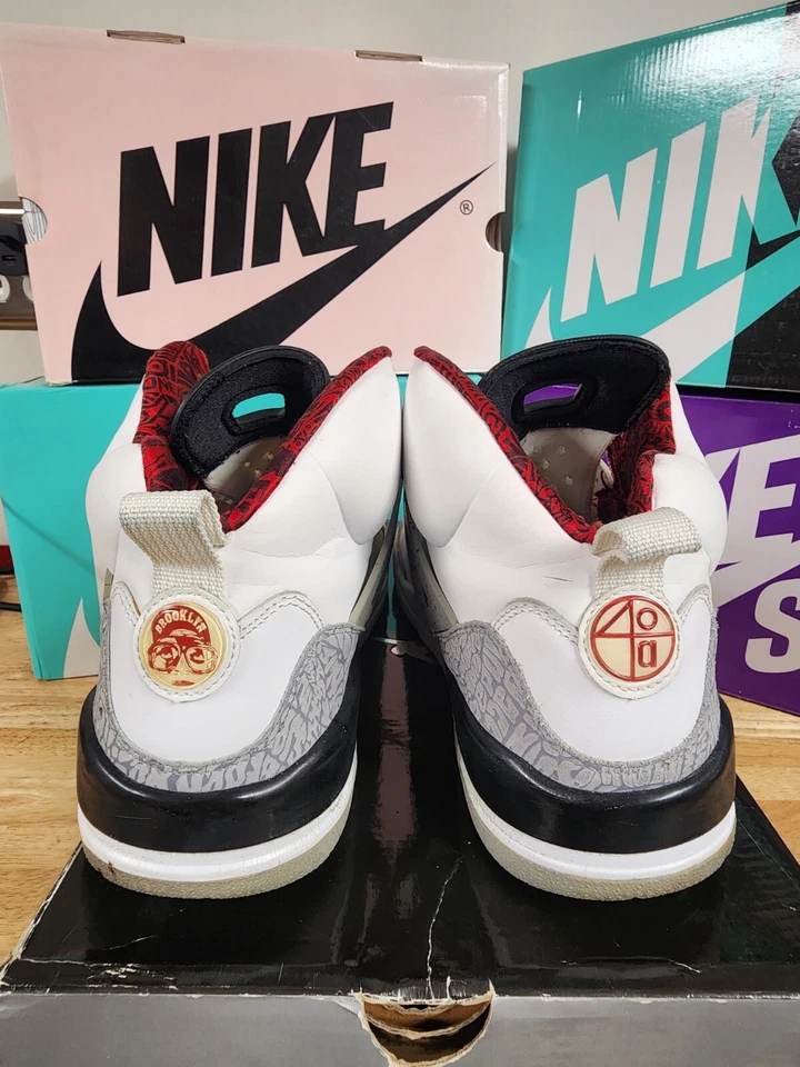 Talla 13 - Jordan Spizike Gris Cemento Foto 3 de 4